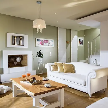 Irida Luxury With Sea View *
